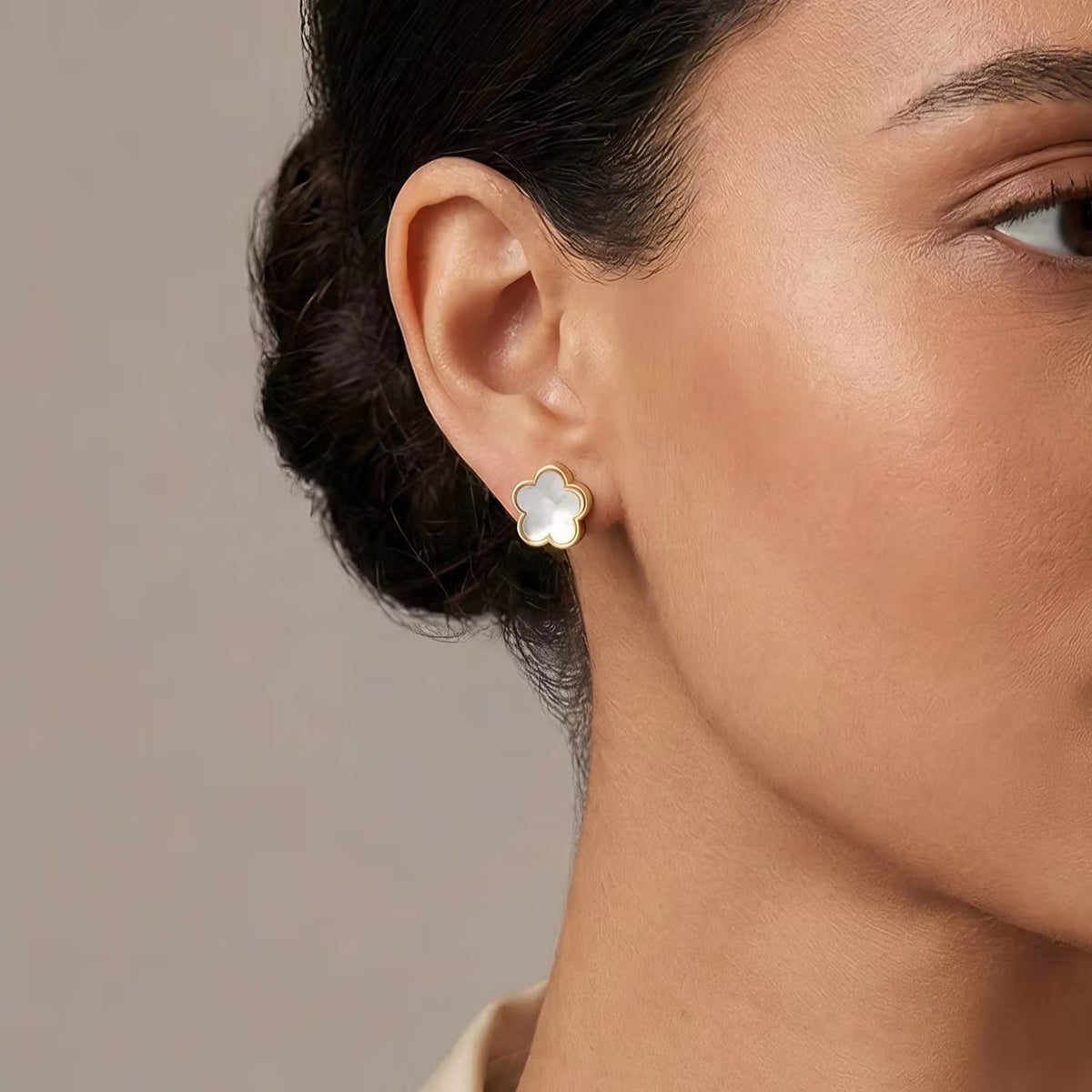 Earrings – Flower – Gold Plated Stainless Steel