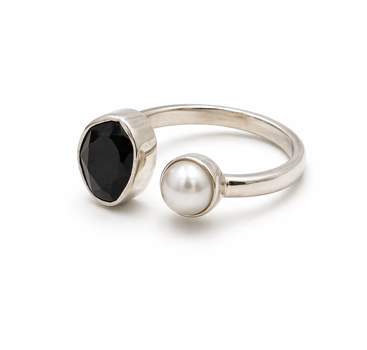 Garnet + Pearl Ring – Fortifier